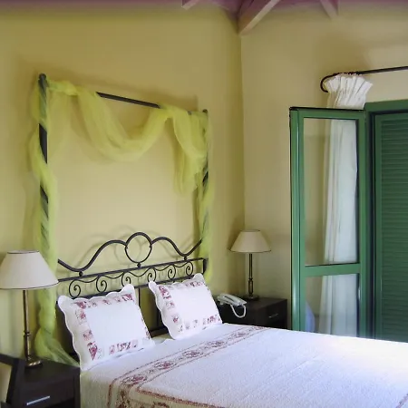 Livadaki Village Hotell 3*
