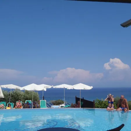 Hotell Livadaki Village