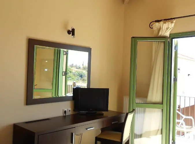 Livadaki Village 3*