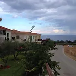 Livadaki Village Отель
