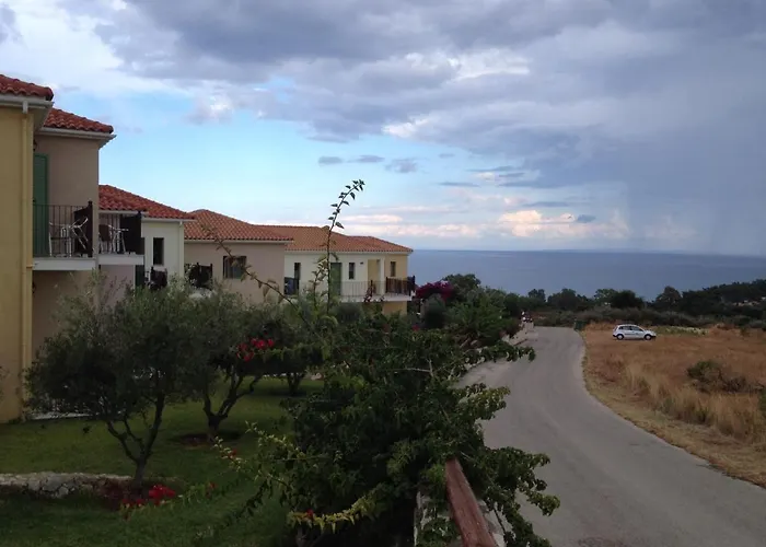 Livadaki Village Otel