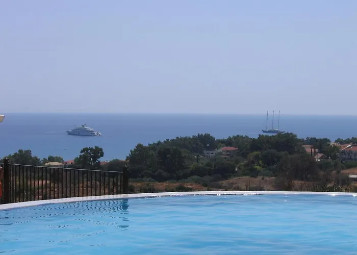 Otel Livadaki Village