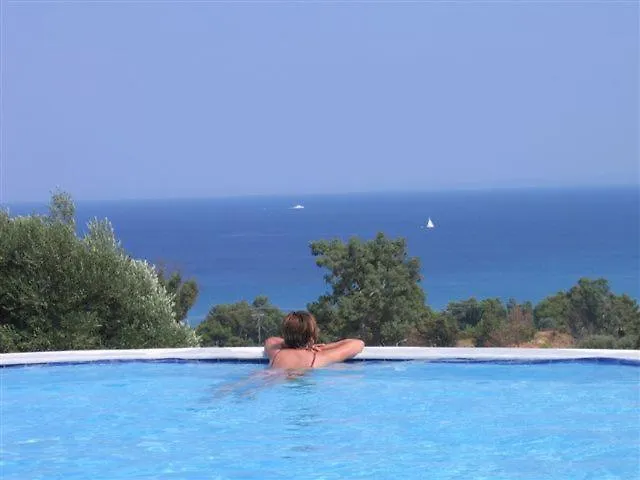 Livadaki Village Otel